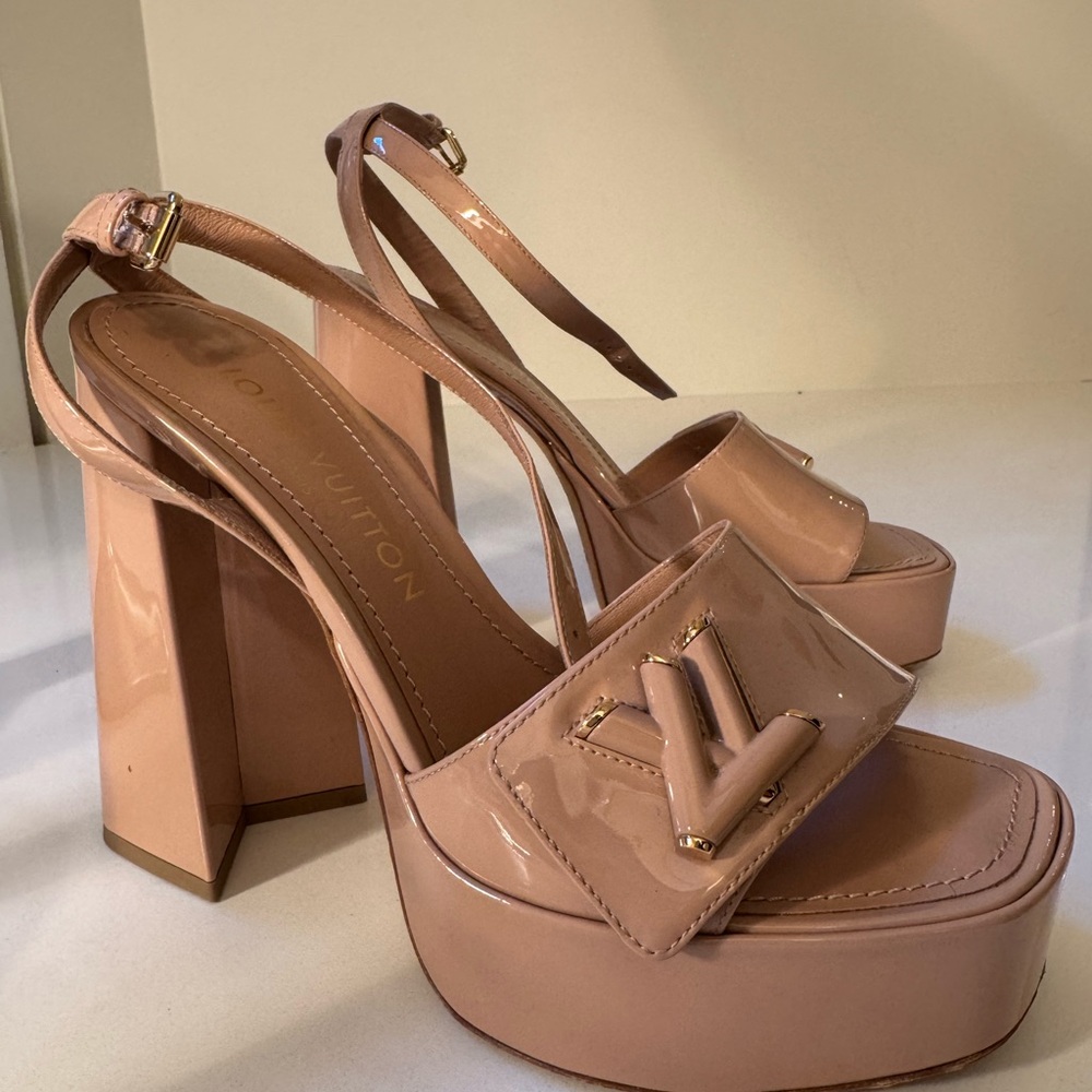 LOUIS VUITTON PLATFORM SANDAL SIZE 38.5 - Picture 4 of 8